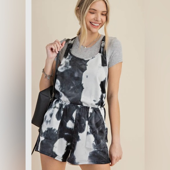 Tie-Dye Frnech Terry D-Ring Strap Romper NWT - Picture 1 of 5